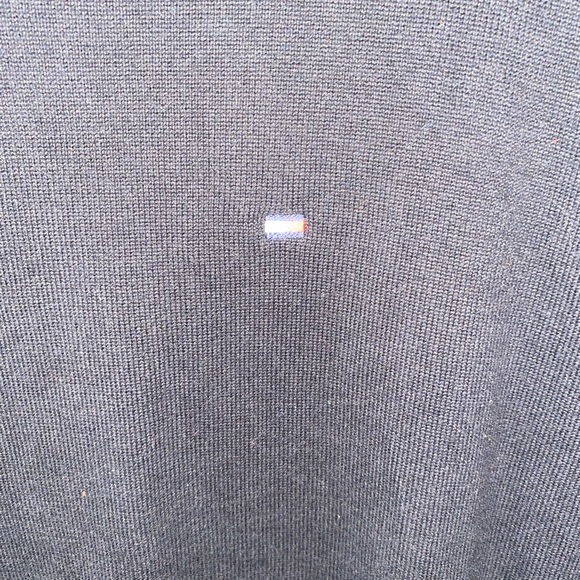 Tommy Hilfiger navy blue v-neck sweater size L - Picture 4 of 7